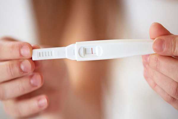 香港哪家医院验血测男女,验孕棒测出弱阳性，医生却说是妊娠生化，其实很多